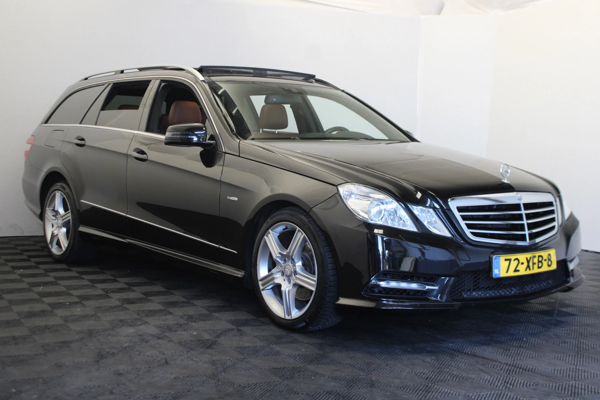 Hoofdafbeelding Mercedes-Benz E-Klasse