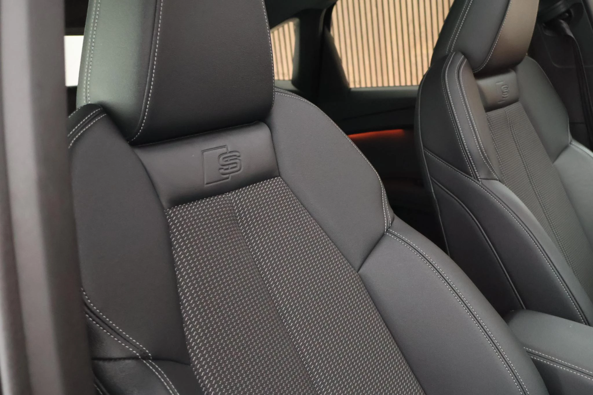 Hoofdafbeelding Audi Q4 Sportback e-tron