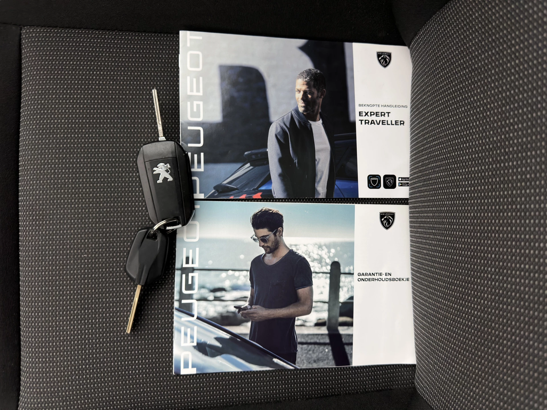 Hoofdafbeelding Peugeot e-Expert