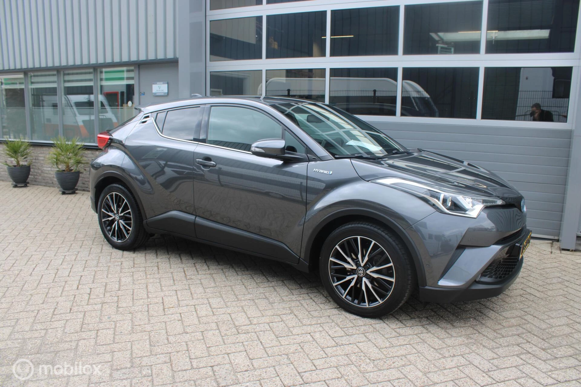 Hoofdafbeelding Toyota C-HR