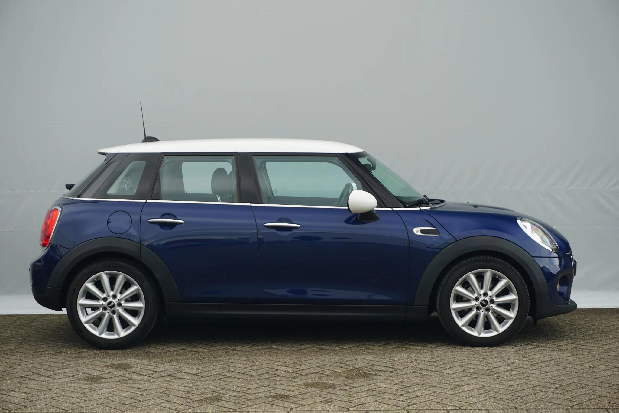 Hoofdafbeelding MINI 5-deurs