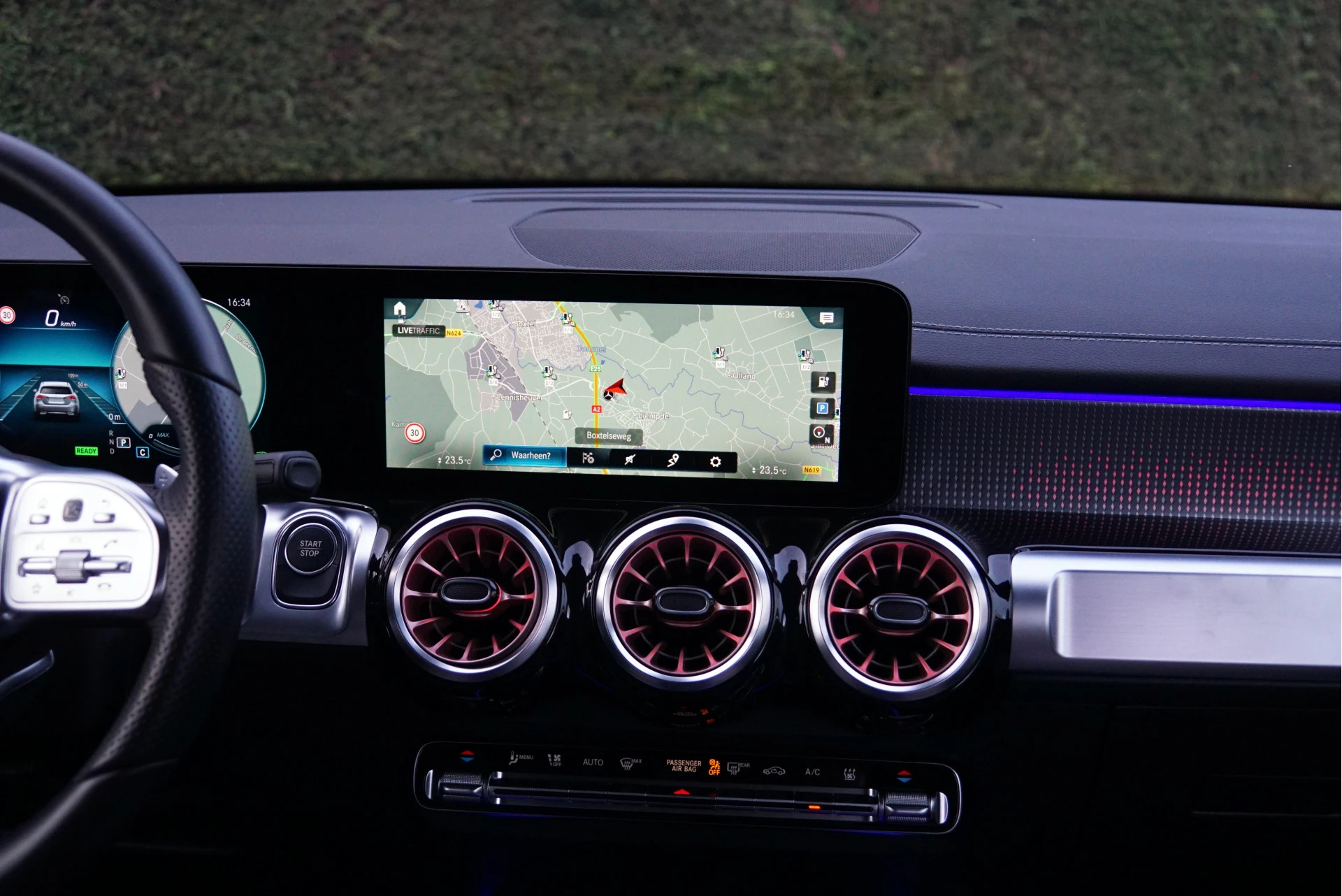 Hoofdafbeelding Mercedes-Benz EQB