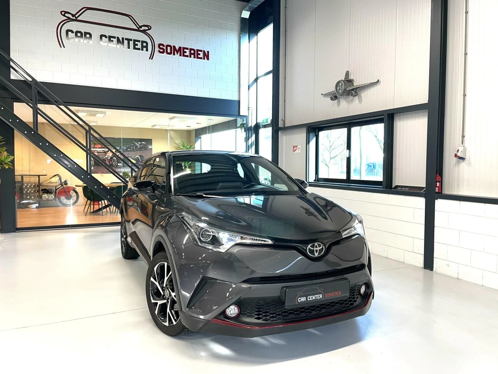 Hoofdafbeelding Toyota C-HR