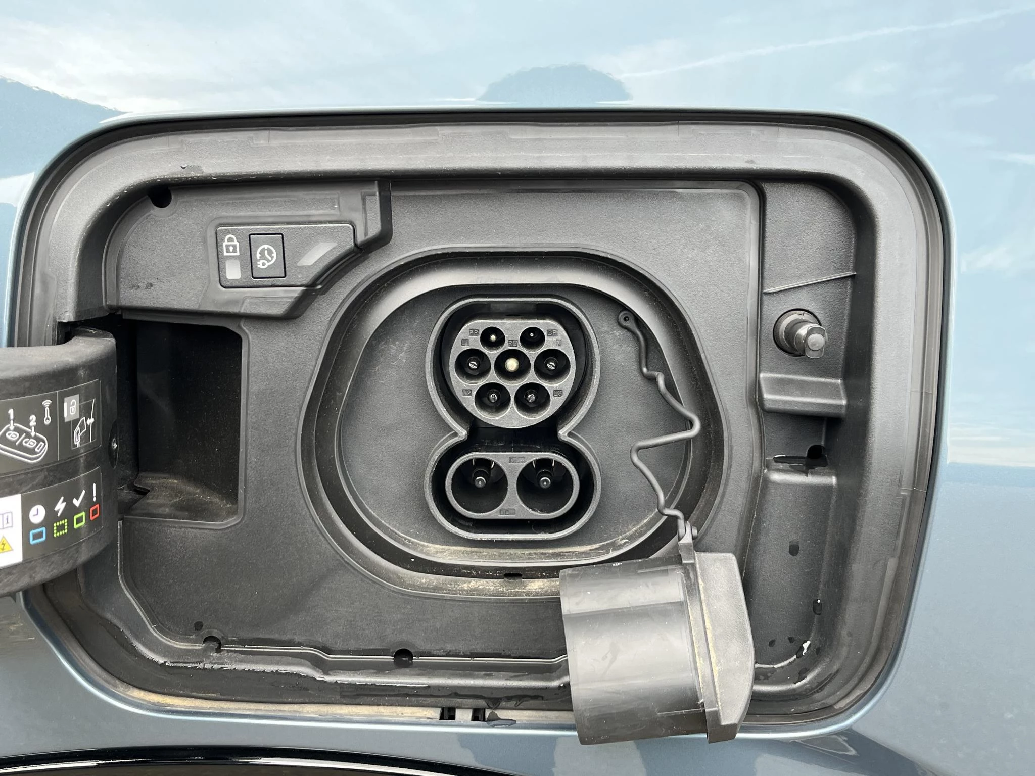 Hoofdafbeelding Peugeot e-5008