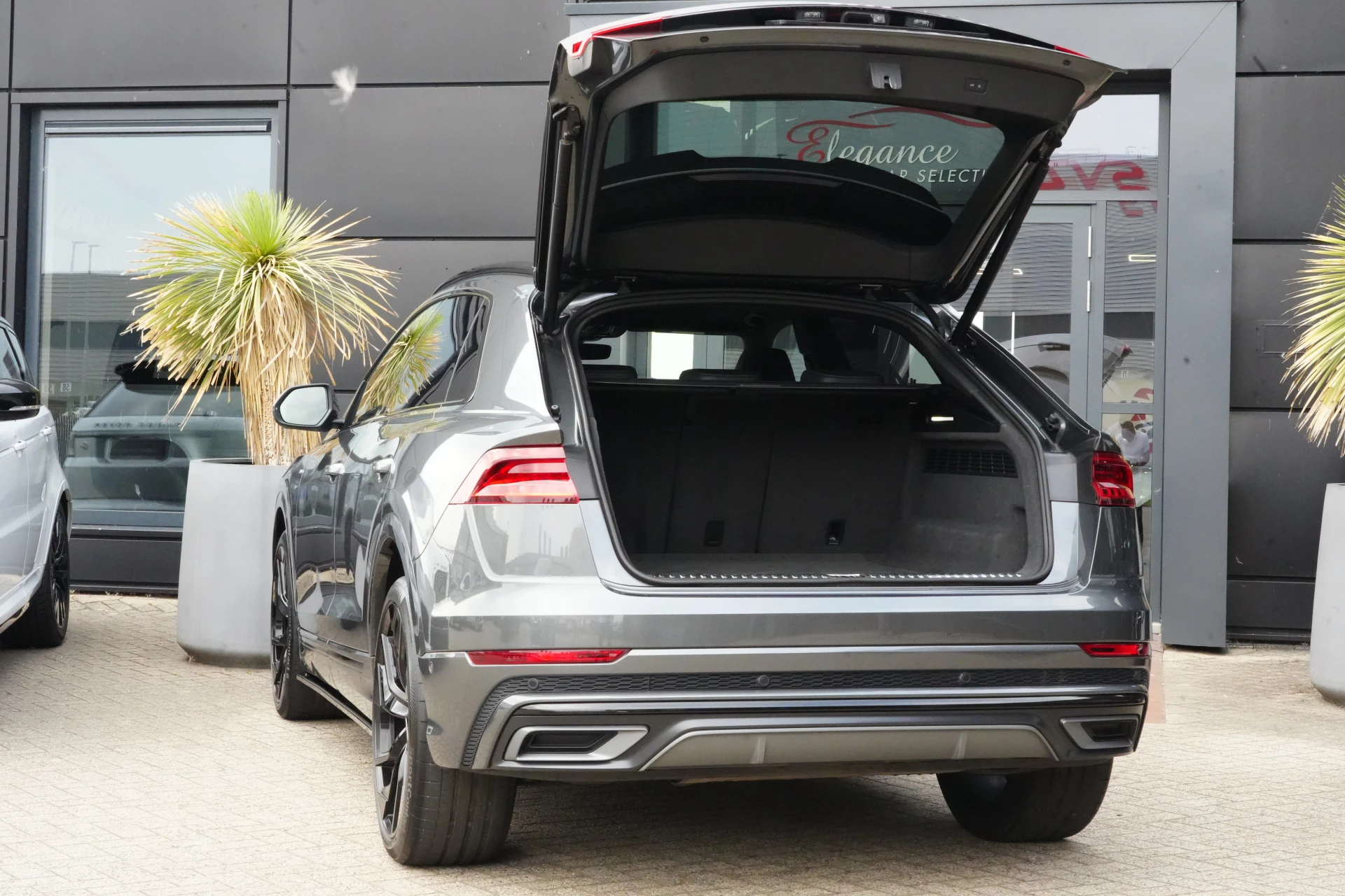 Hoofdafbeelding Audi Q8