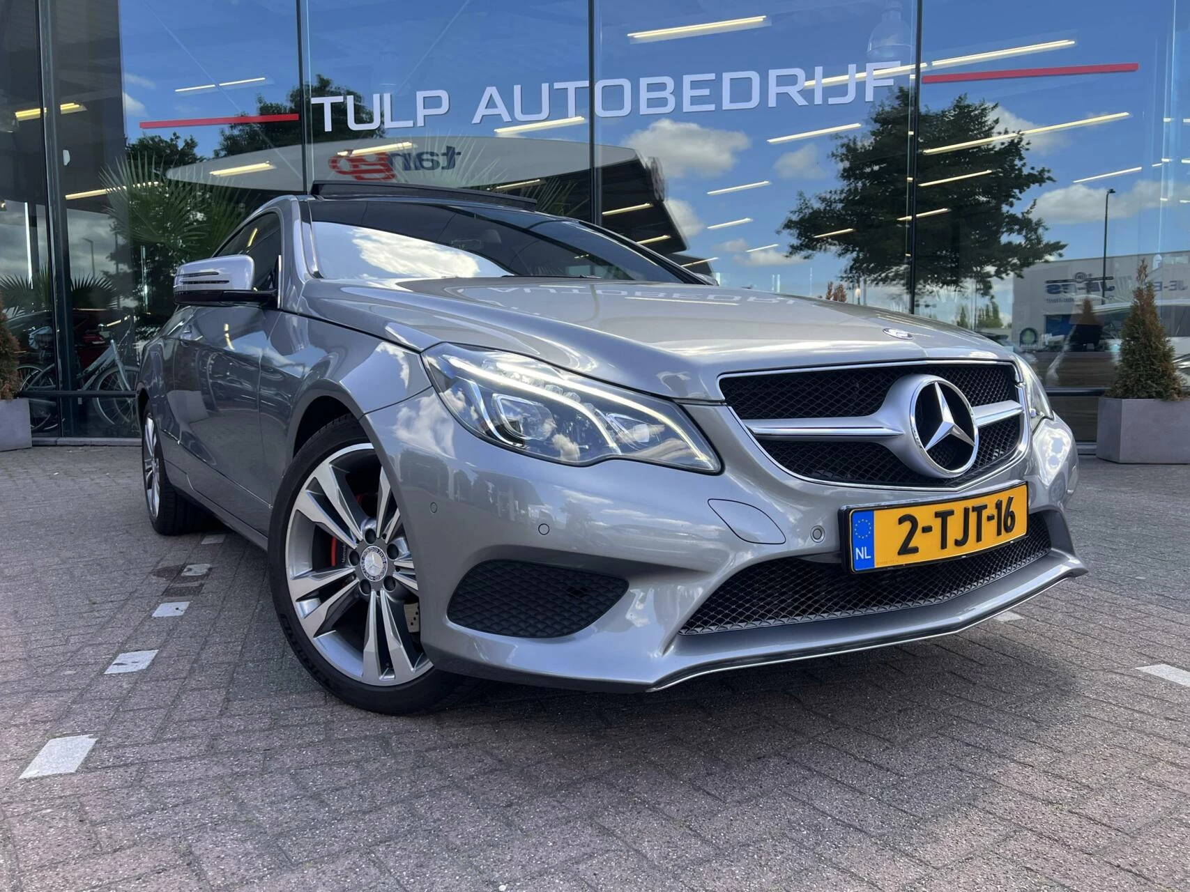 Hoofdafbeelding Mercedes-Benz E-Klasse