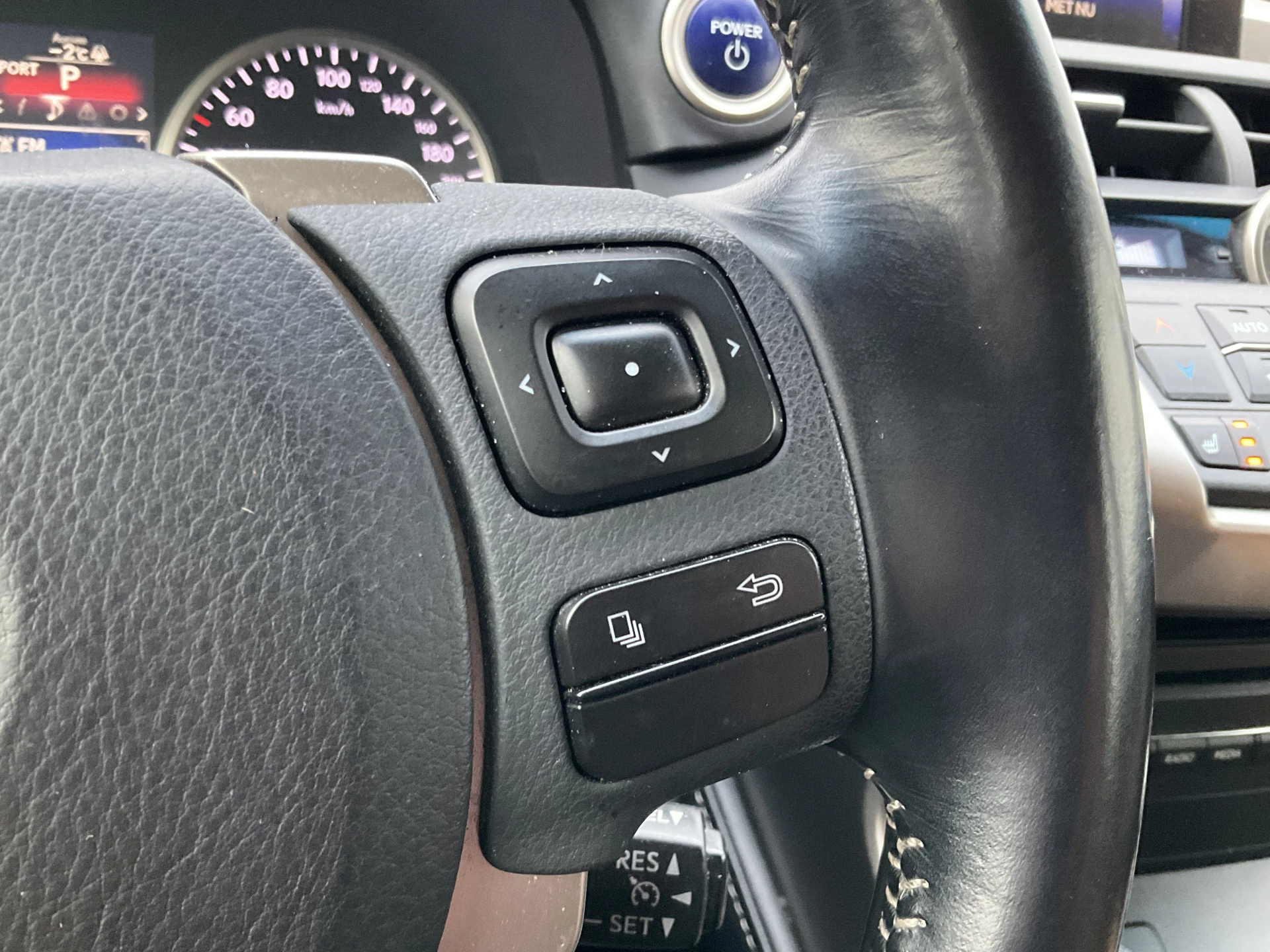 Hoofdafbeelding Lexus NX