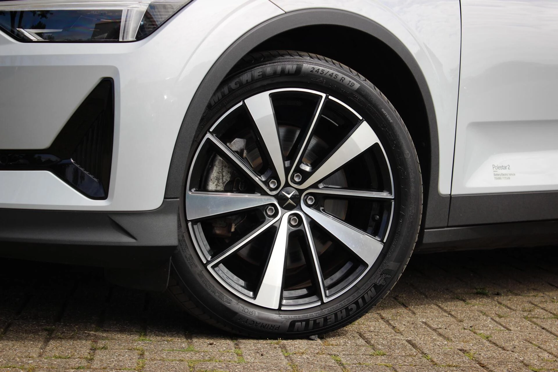 Hoofdafbeelding Polestar 2