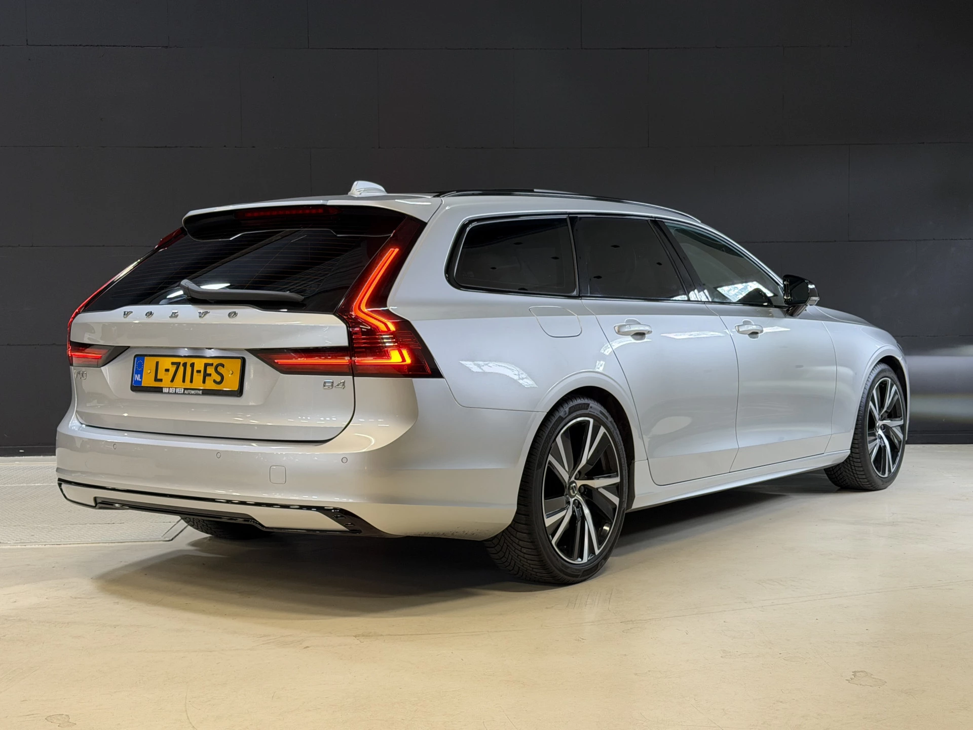 Hoofdafbeelding Volvo V90