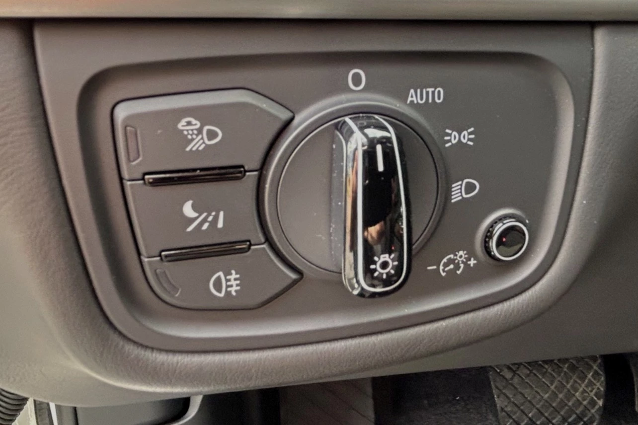 Hoofdafbeelding Audi A8