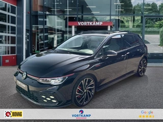 Hoofdafbeelding Volkswagen Golf Volkswagen Golf 2.0 TSI GTI LEDER/CAMERA/PANO-DAK/ACC/IQ/HK/STOELVERW+VENT/NAVI/CARPLAY