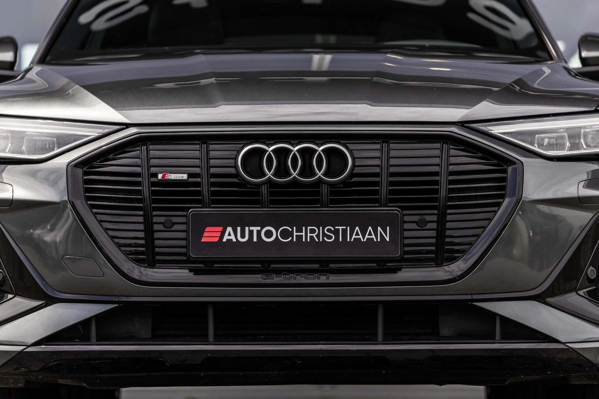 Hoofdafbeelding Audi e-tron