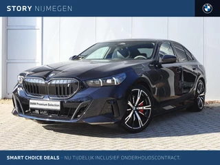 BMW i5 eDrive40 M Sport / Panoramadak / Adaptieve LED / Parking Assistant Plus / Comfort Access / M Sportonderstel / Live Cockpit Professional / Stuurverwarming
