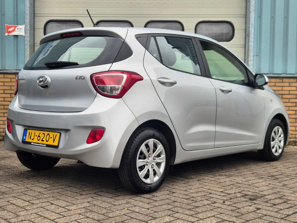 Hoofdafbeelding Hyundai i10