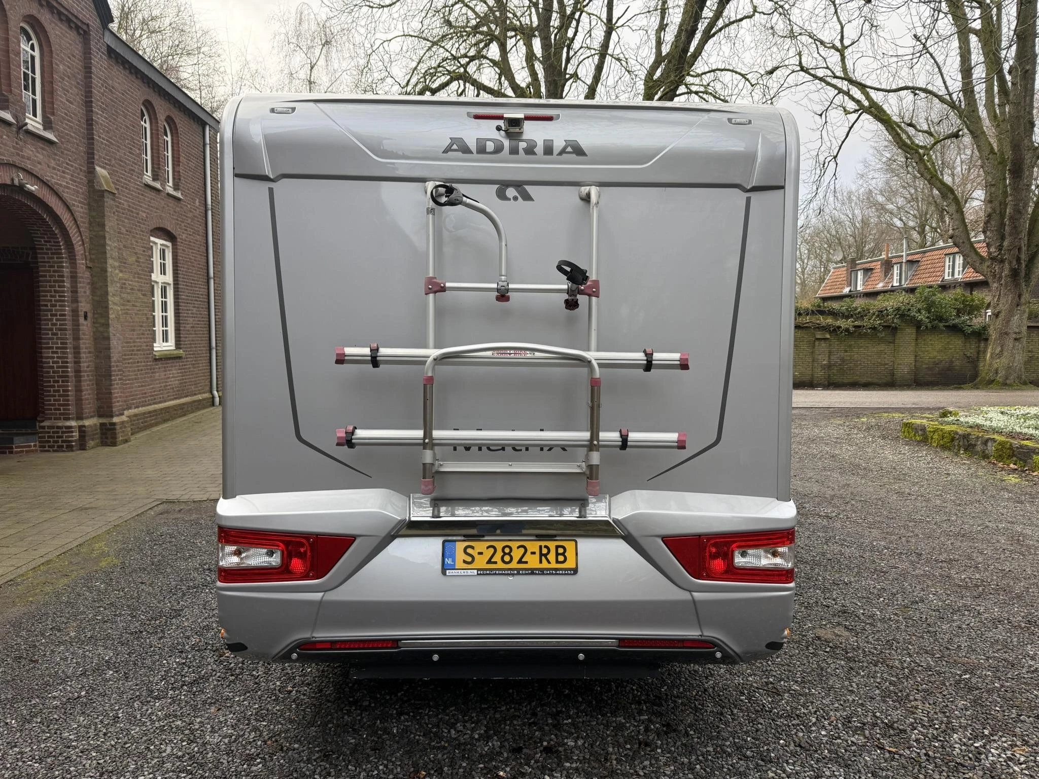 Hoofdafbeelding Adria Matrix m 670 sc