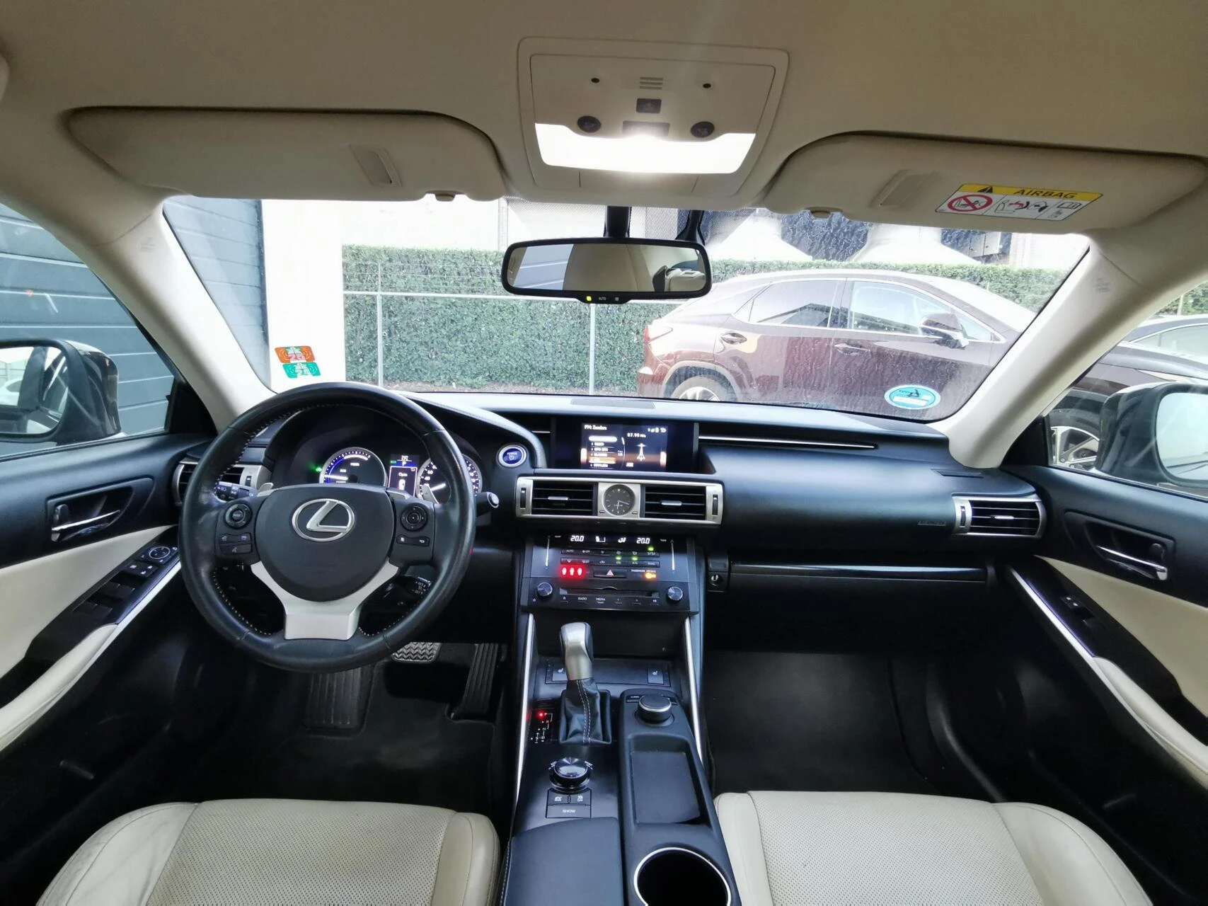 Hoofdafbeelding Lexus IS