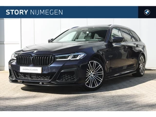 BMW 5 Serie Touring 530e High Executive M Sport Automaat / Panoramadak / Laserlicht / Parking Assistant Plus / Comfort Access / Stuurverwarming / Head-Up