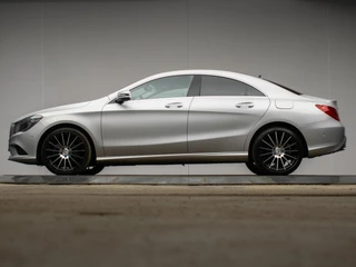 Mercedes-Benz CLA-klasse 180 d Lease Edition Sport (NAVI,CRUISE,PDC,LED,BLUETOOTH,SPORTSTOELEN,LM VELGEN,NETTE STAAT)