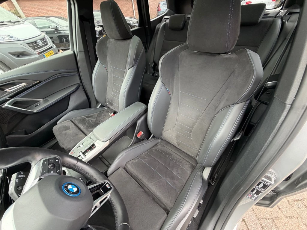 Hoofdafbeelding BMW iX1