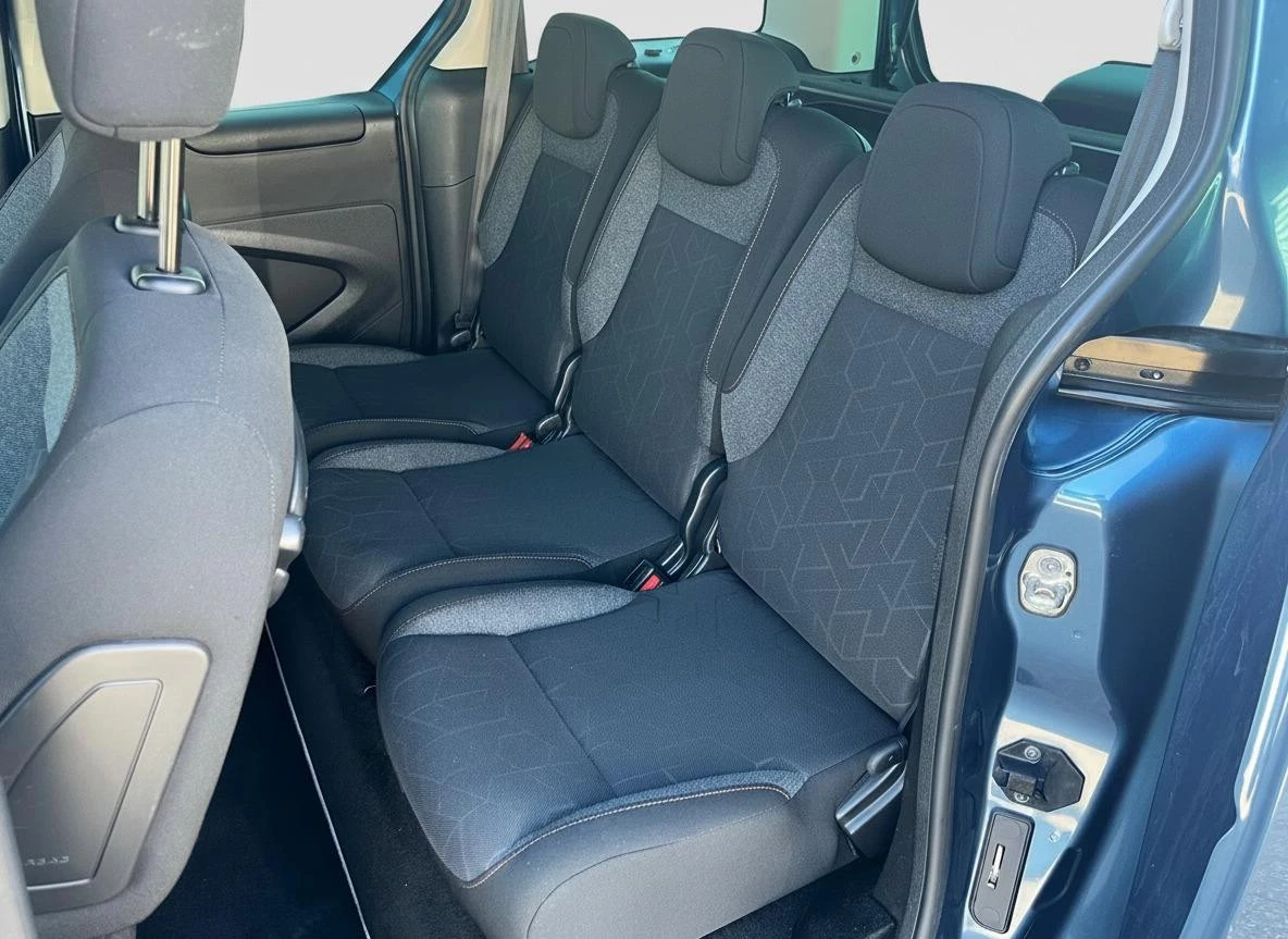 Hoofdafbeelding Peugeot e-Partner