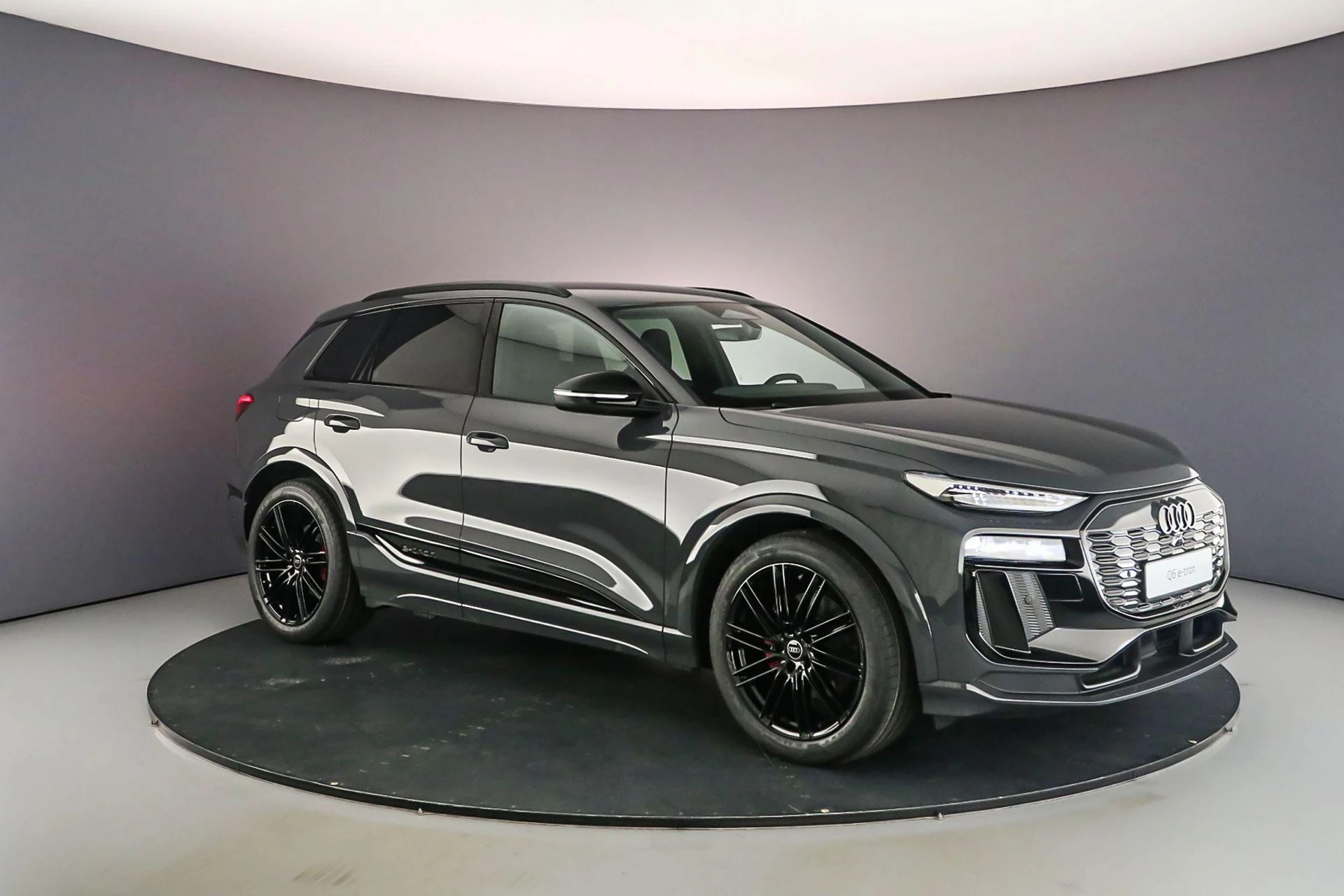 Hoofdafbeelding Audi Q6 e-tron