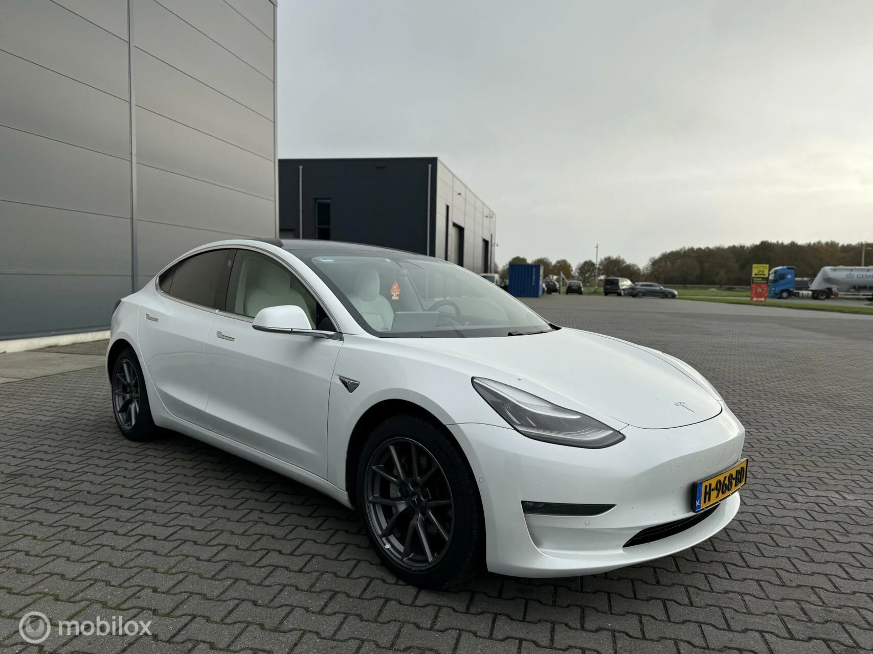 Hoofdafbeelding Tesla Model 3