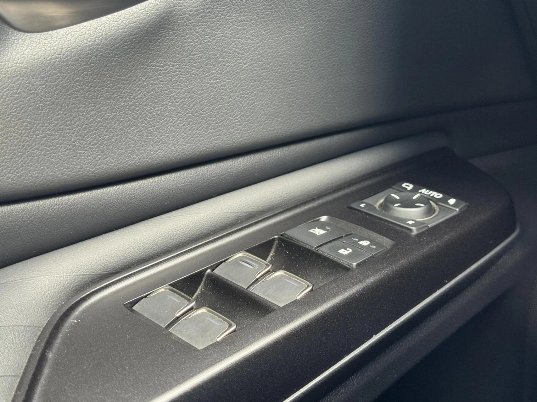 Hoofdafbeelding Lexus ES