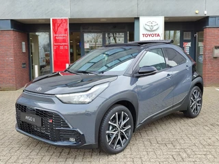 Hoofdafbeelding Toyota Aygo Toyota Aygo X CABRIO HYBRID 115 GR-SPORT NIEUW DIRECT LEVERBAAR! STOELVERW PARK-SENSOREN KEYLESS JBL-AUDIO NAVI CAMERA APPLE/ANDROID 18'' LM-VELGEN LED
