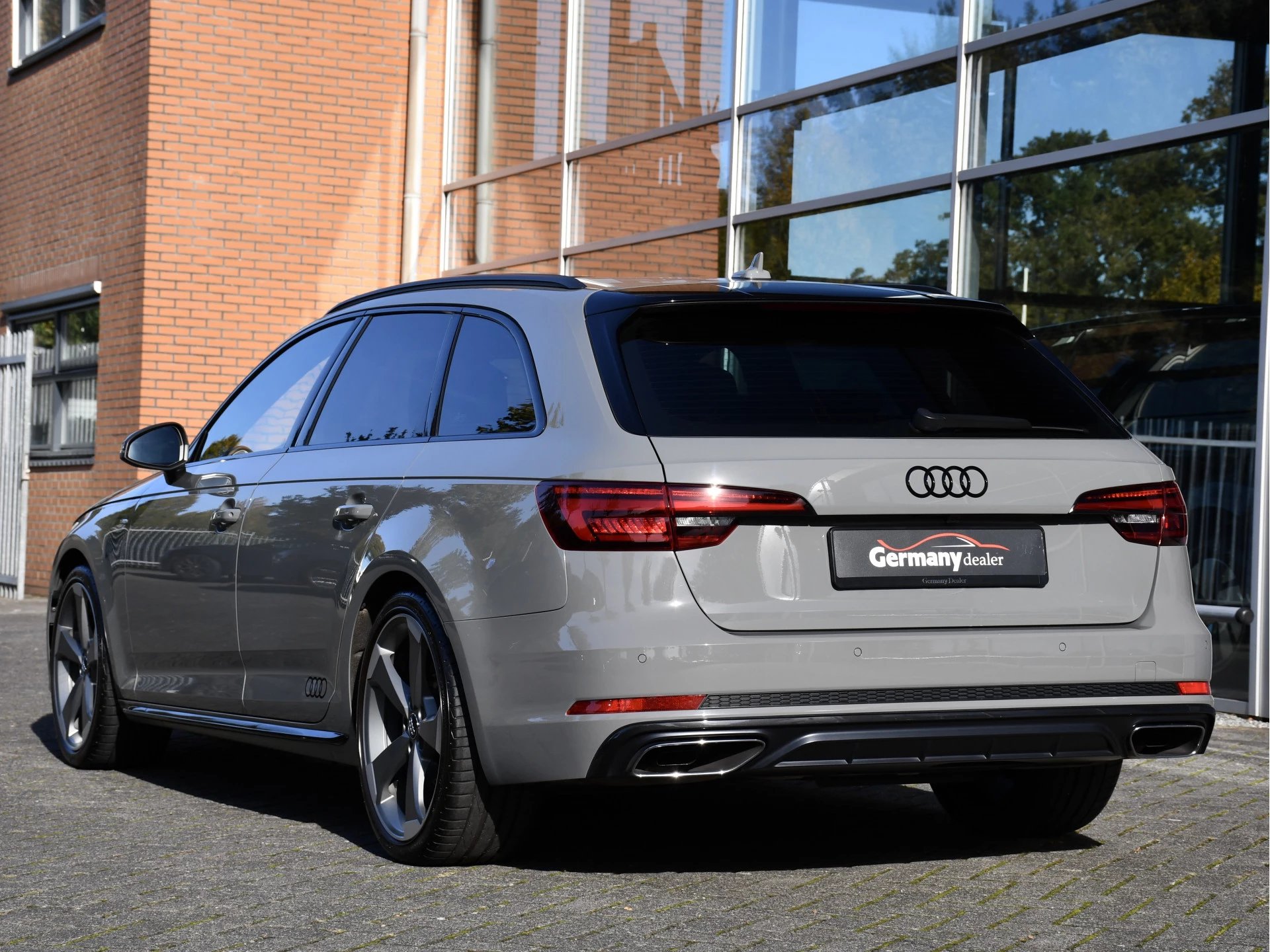 Hoofdafbeelding Audi A4