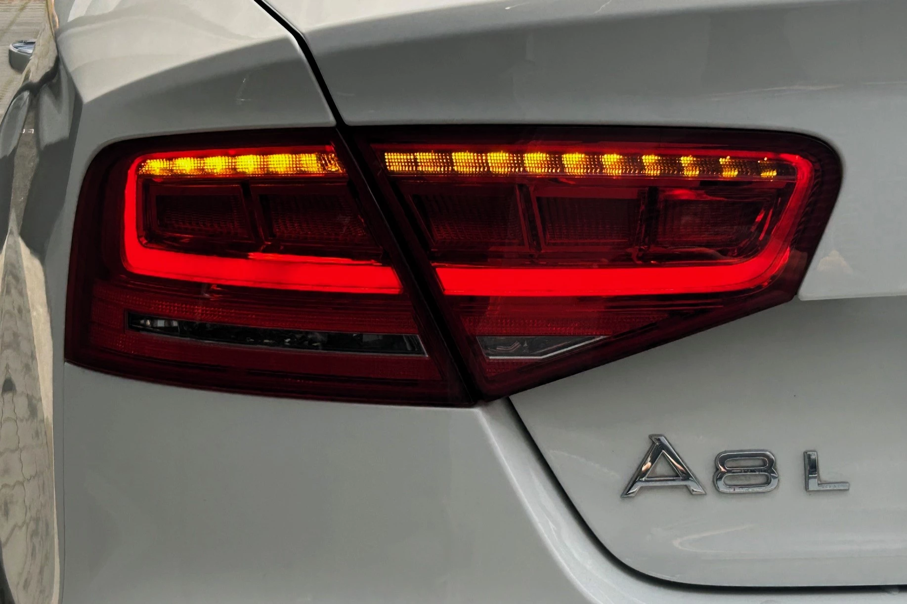 Hoofdafbeelding Audi A8