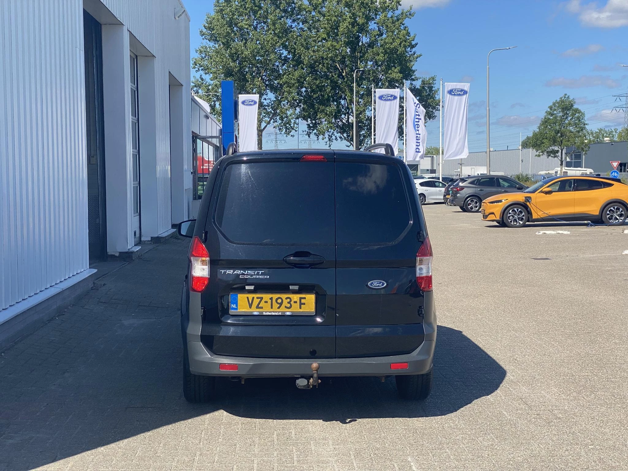 Hoofdafbeelding Ford Transit Courier