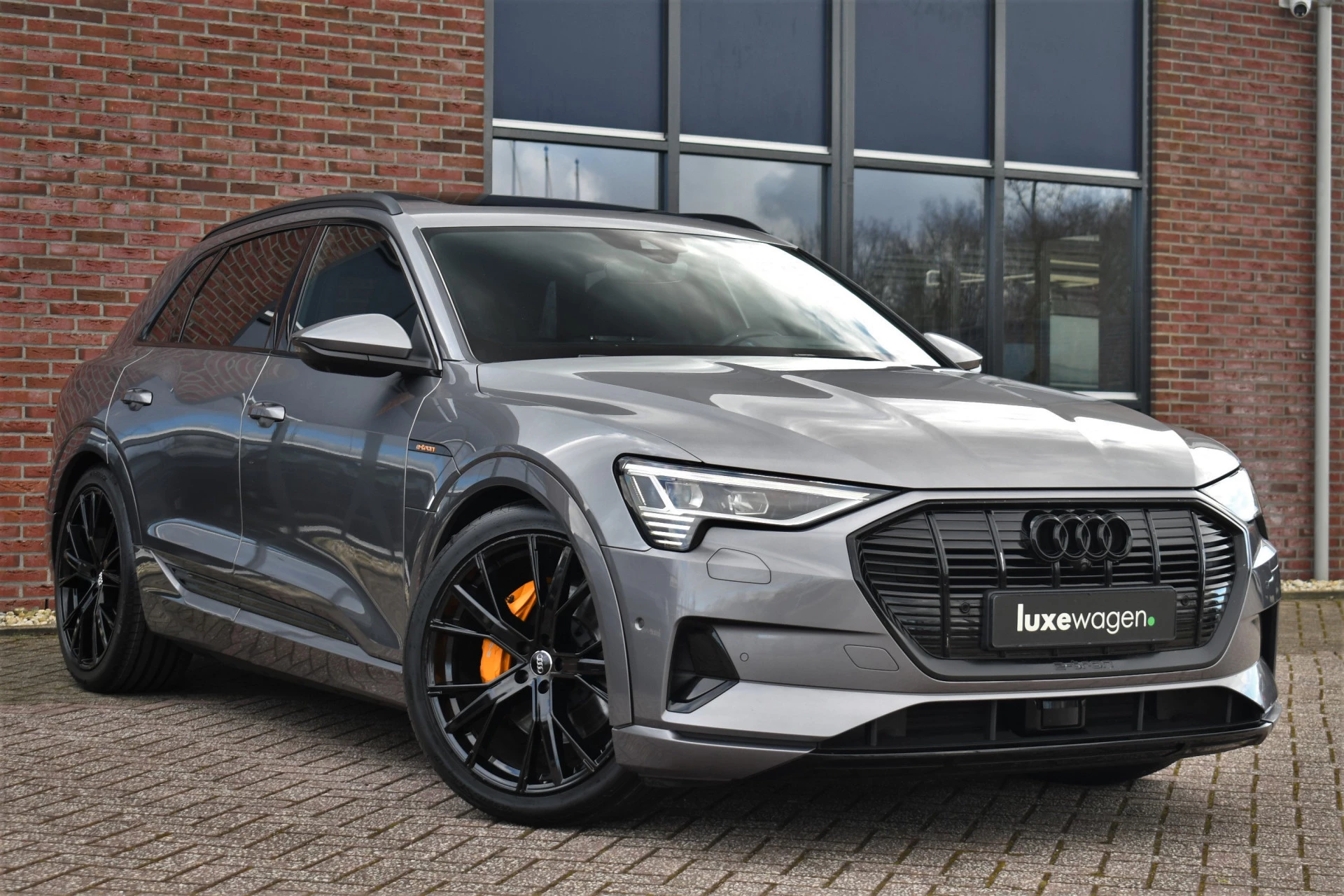 Hoofdafbeelding Audi e-tron