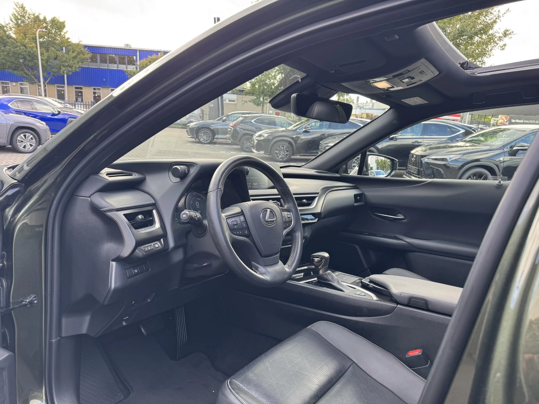 Hoofdafbeelding Lexus UX