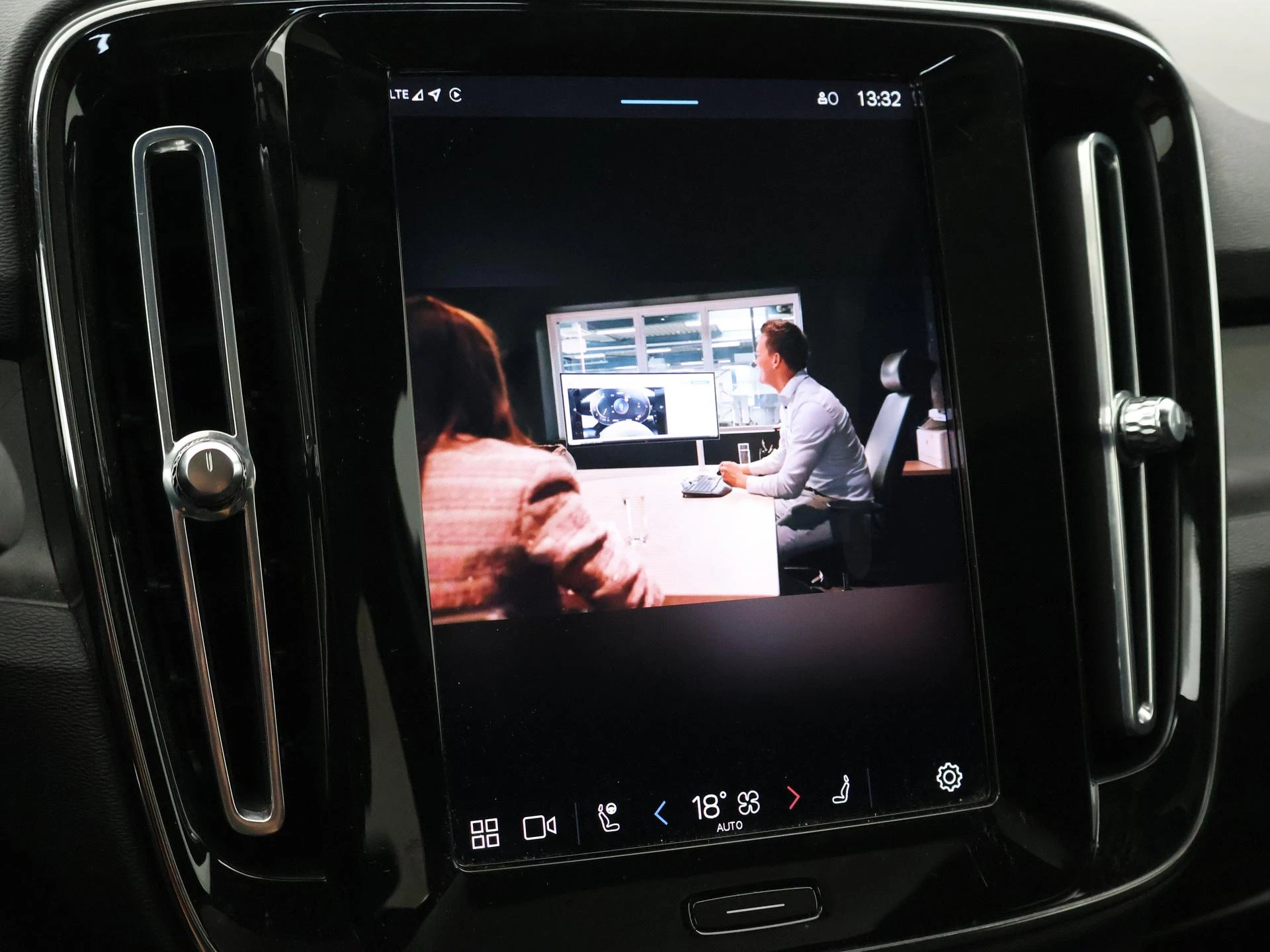 Hoofdafbeelding Volvo C40