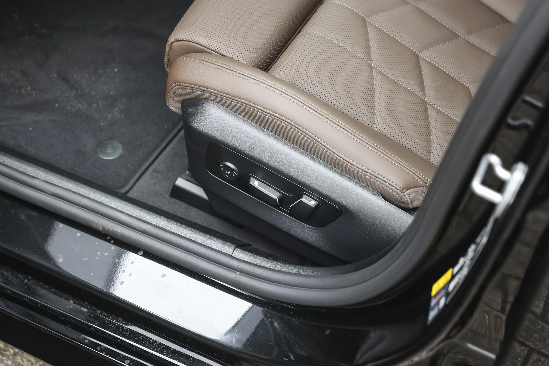 Hoofdafbeelding BMW i5