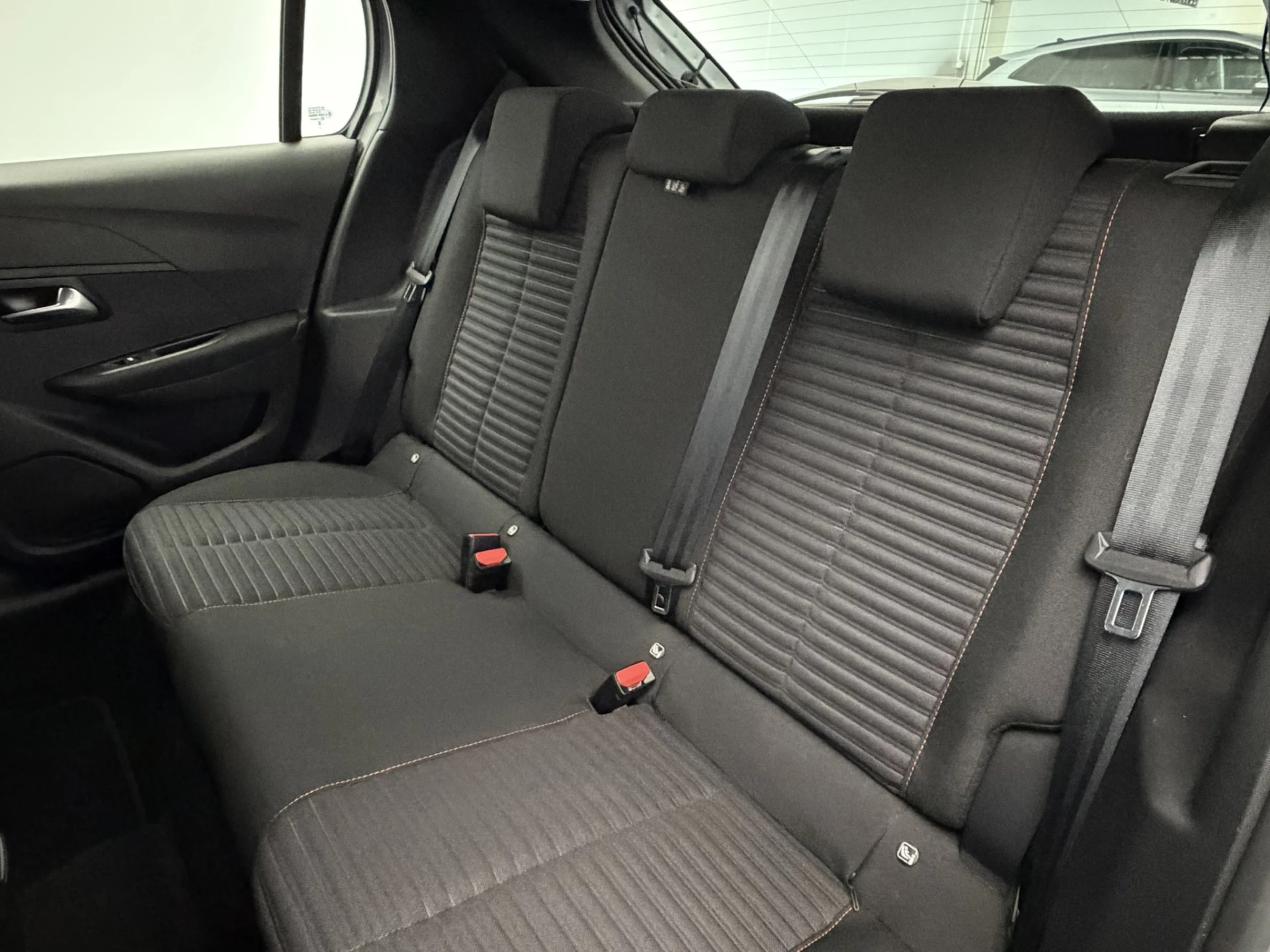 Hoofdafbeelding Peugeot e-208