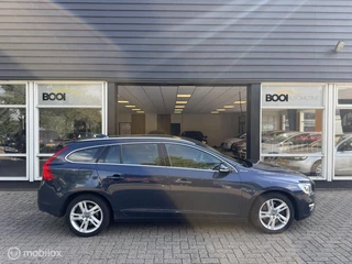 Hoofdafbeelding Volvo V60 Volvo V60 2.4 D6 AWD Plug-In Hybrid Summum