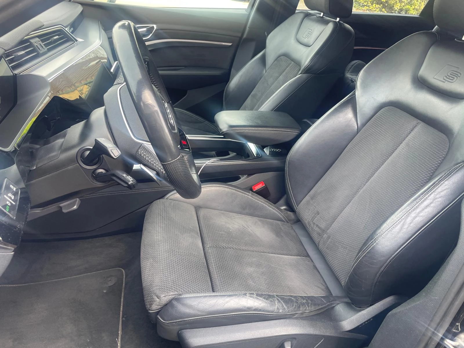 Hoofdafbeelding Audi e-tron