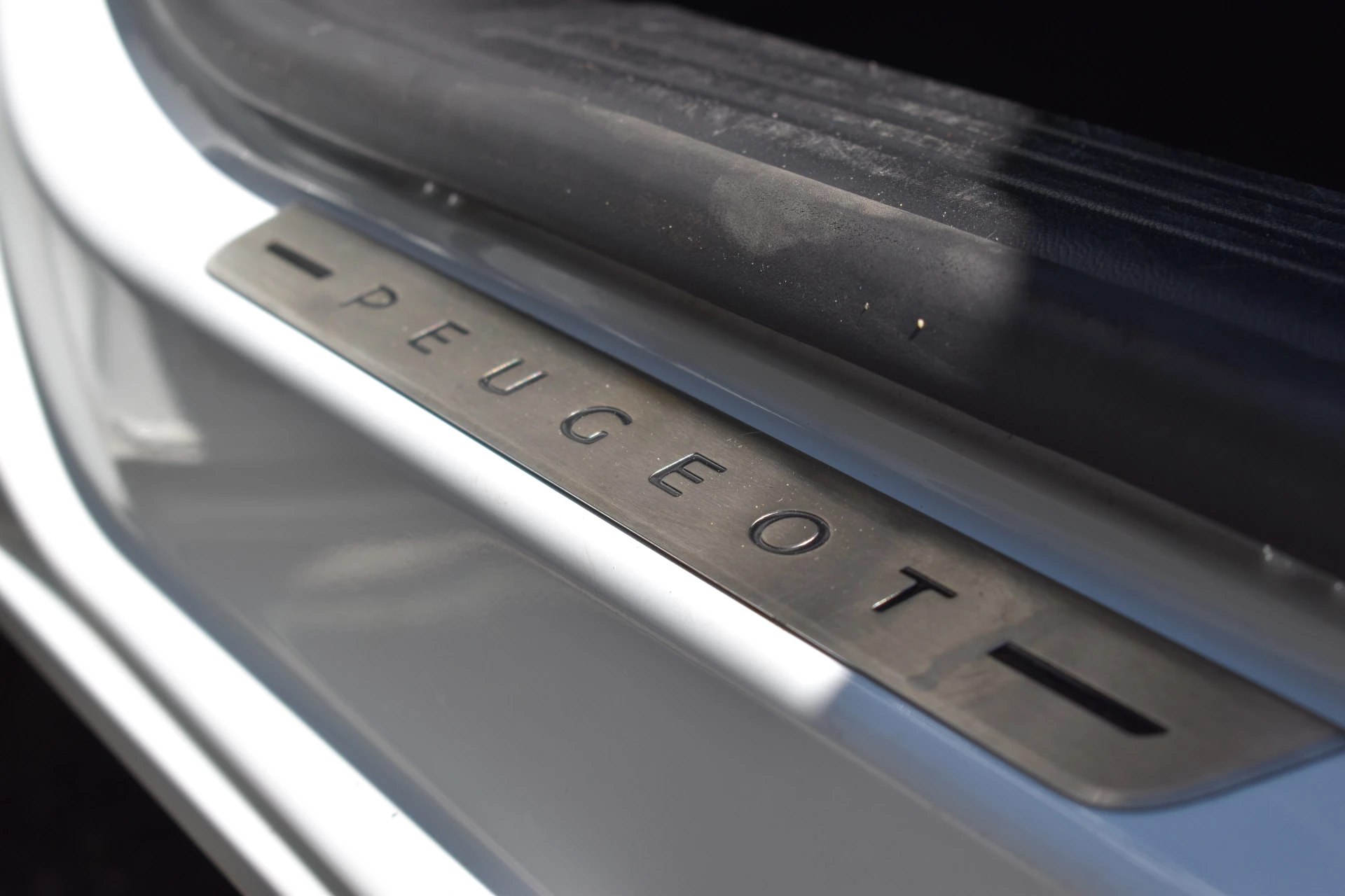 Hoofdafbeelding Peugeot e-2008