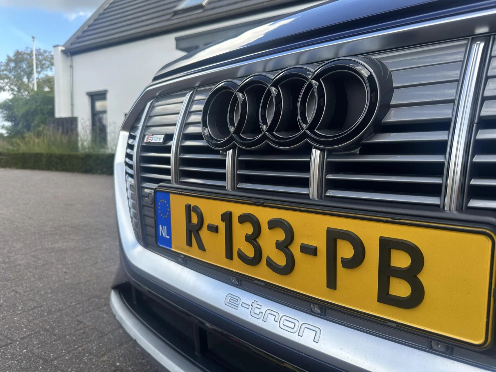 Hoofdafbeelding Audi e-tron
