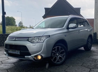 Mitsubishi Outlander 2.0 PHEV Executive Edition X-Line/ 4WD/ Camera/ Standkachel/ Premium Audio