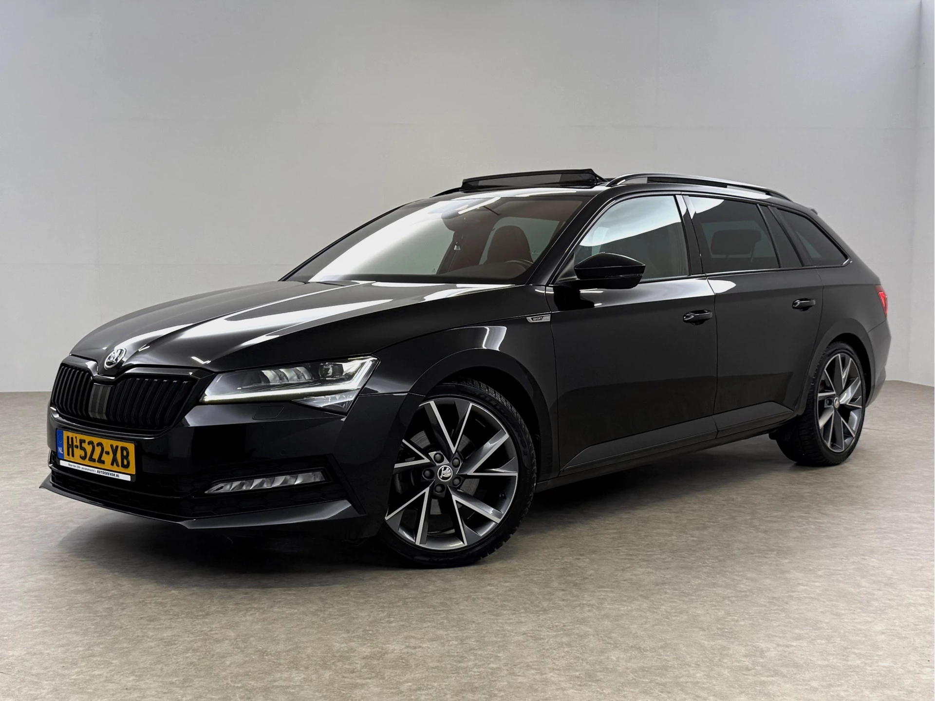 Hoofdafbeelding Škoda Superb