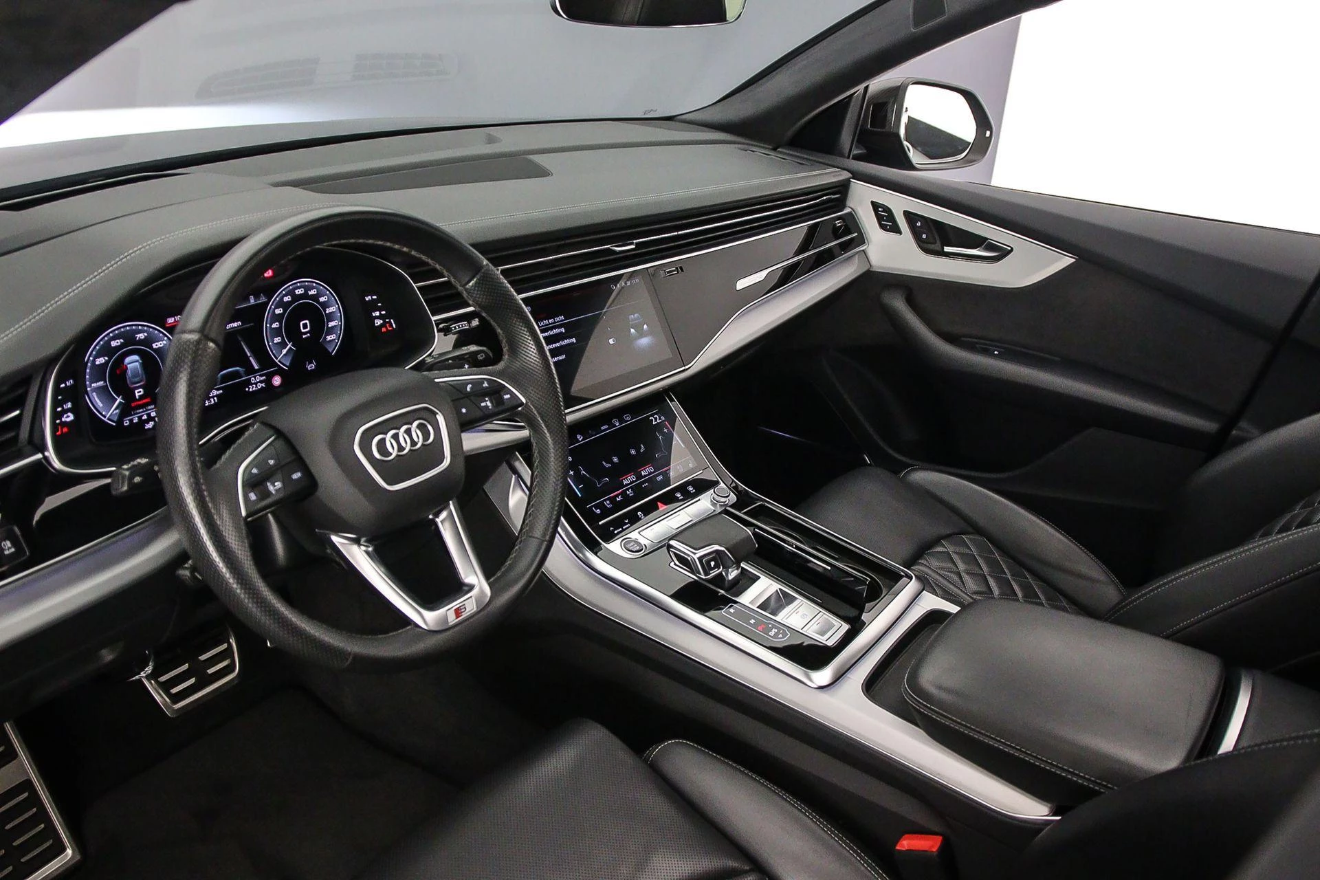 Hoofdafbeelding Audi Q8