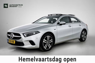 Mercedes-Benz A-klasse 250 e Business Solution Luxury Limited (PANORAMADAK, MULTIBEAM KOPLAMP, SFEERVERLICHTING, TREKHAAK)