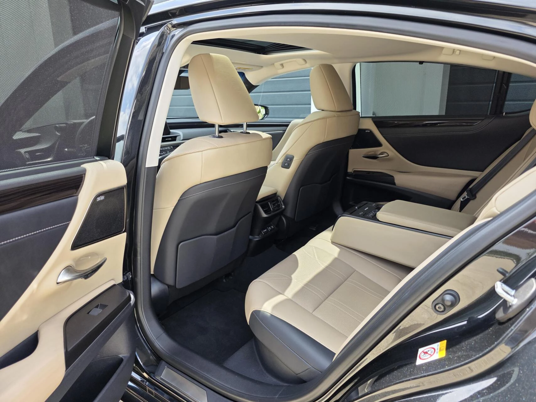 Hoofdafbeelding Lexus ES