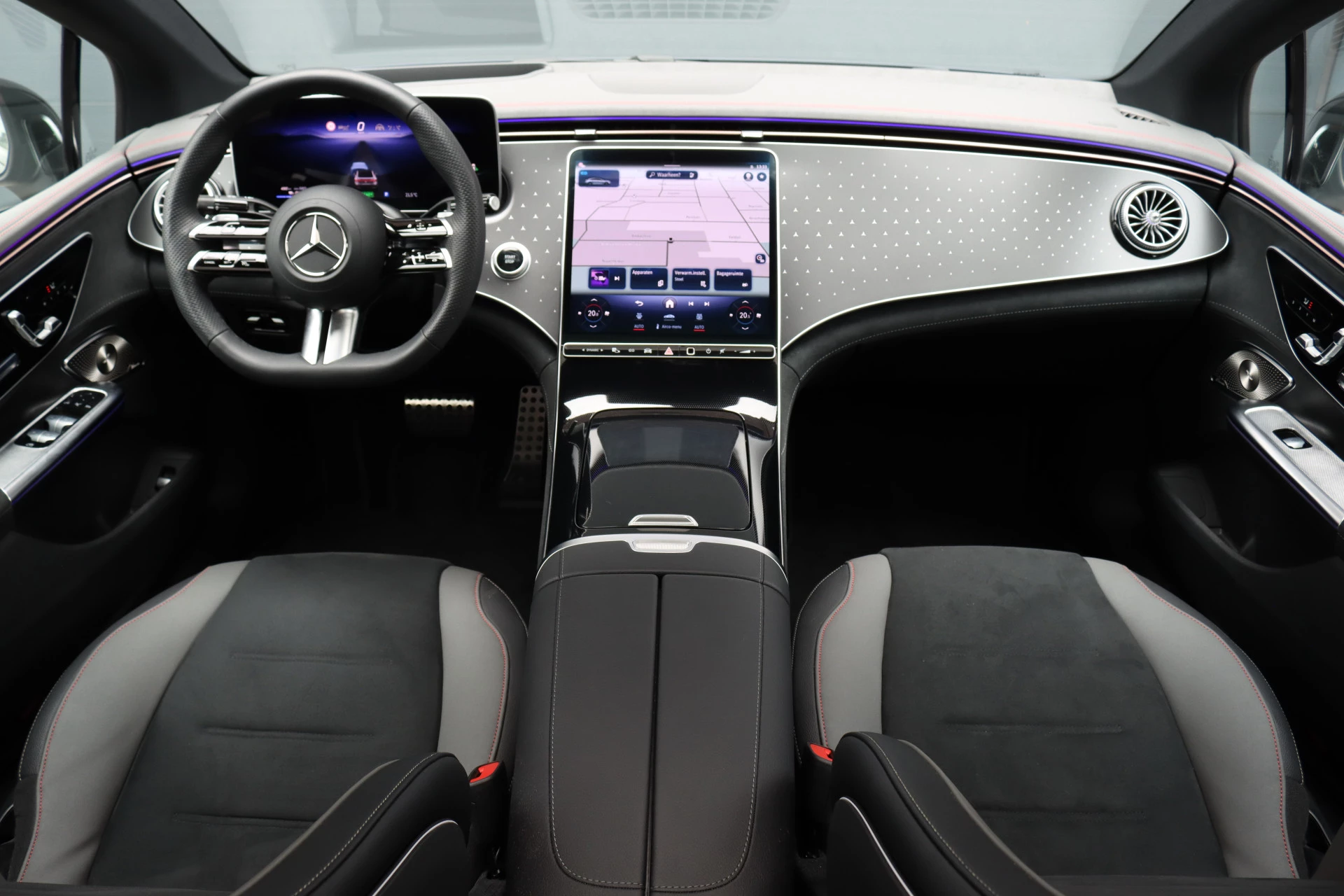 Hoofdafbeelding Mercedes-Benz EQE