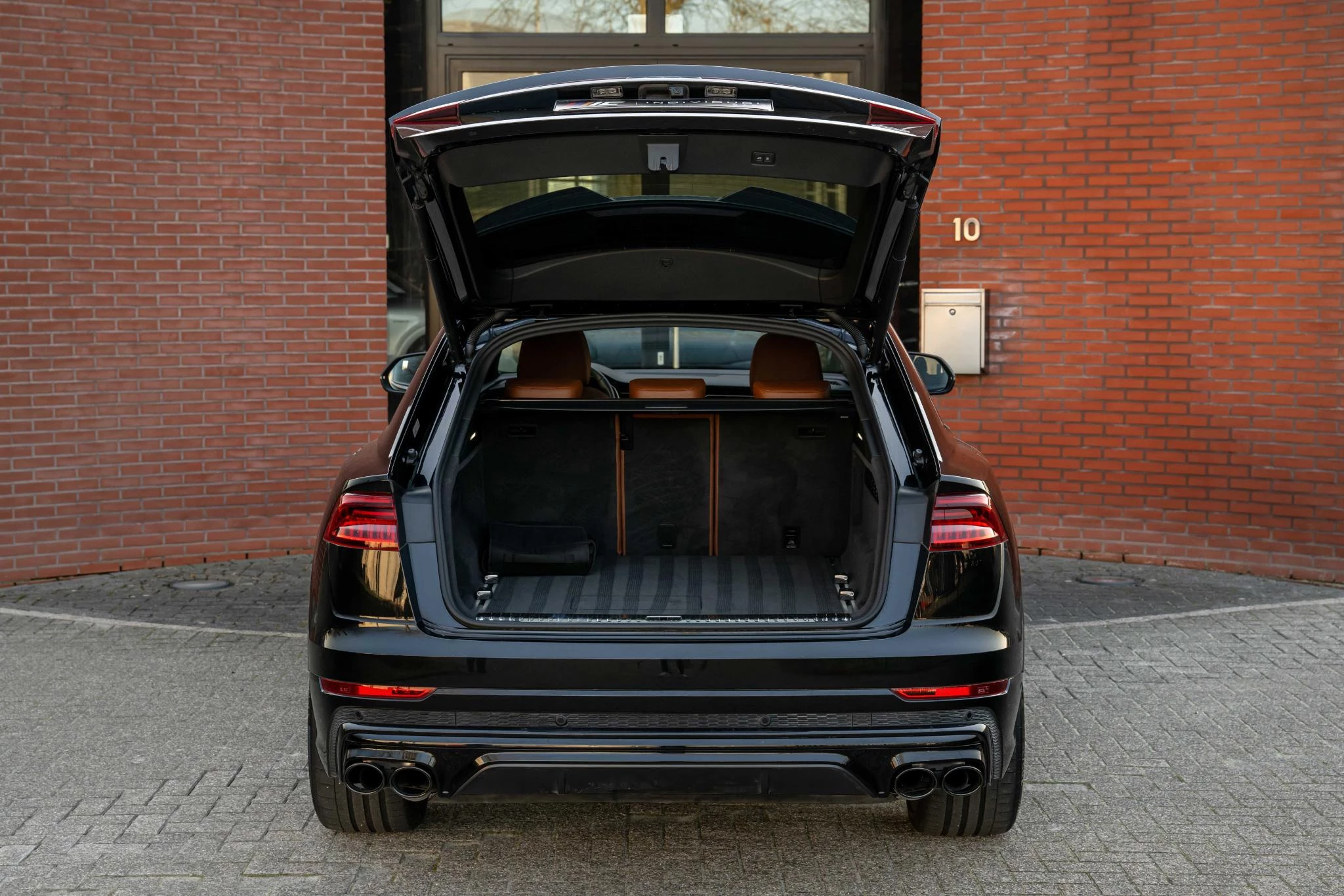 Hoofdafbeelding Audi Q8