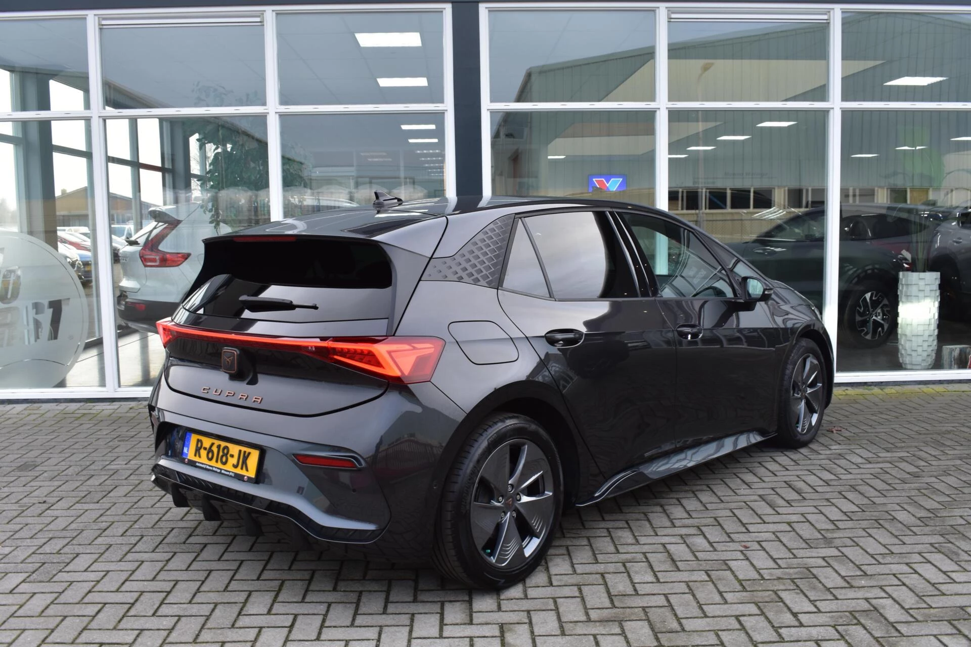 Hoofdafbeelding CUPRA Born