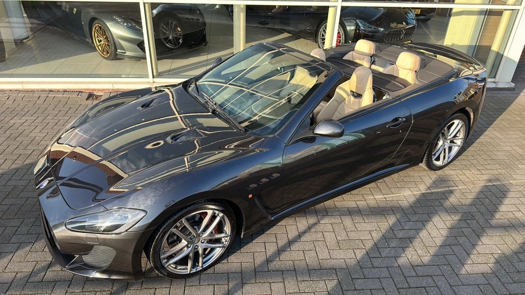 Hoofdafbeelding Maserati GranCabrio