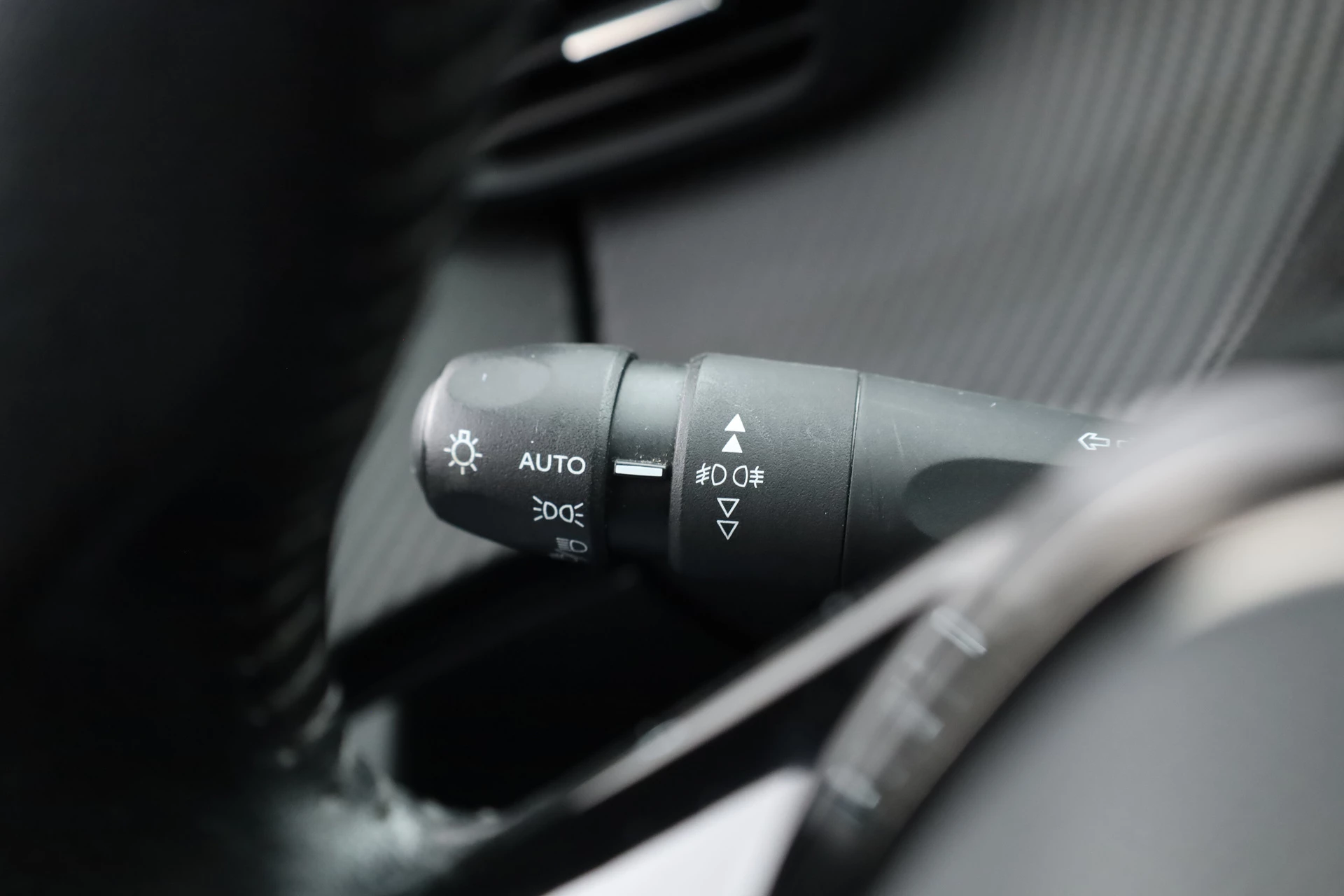 Hoofdafbeelding Peugeot e-2008